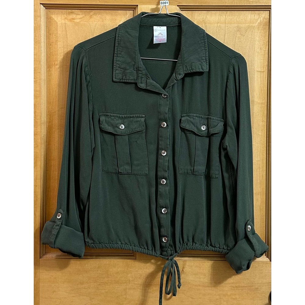 K351 EUC Army Green Junior Girls Sz 11/13 Drawstring Front Adjustable Sleeves